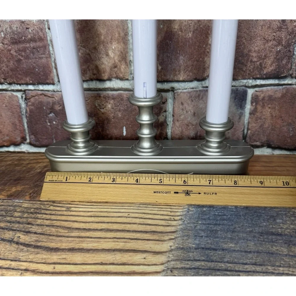 Carlon 3 Light Candle Silver Window Battery Flicker Triple Candelabra-‎ READ